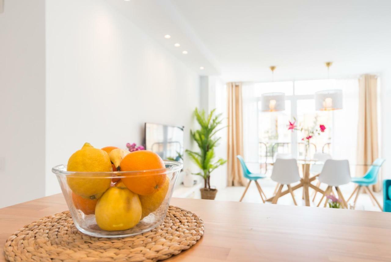 Stunning Spacious City Apartment With Free Parking Malaga Ngoại thất bức ảnh