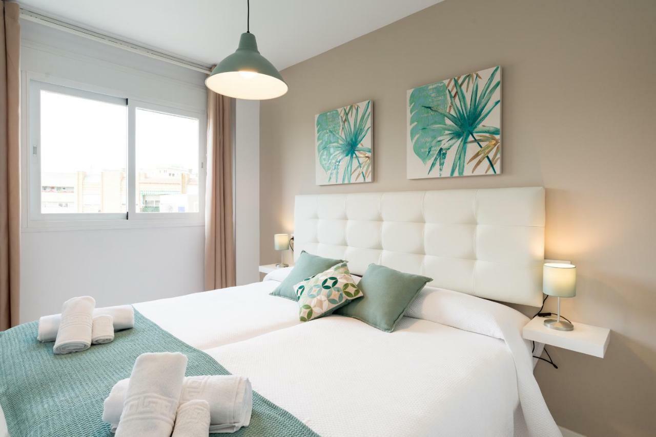 Stunning Spacious City Apartment With Free Parking Malaga Ngoại thất bức ảnh