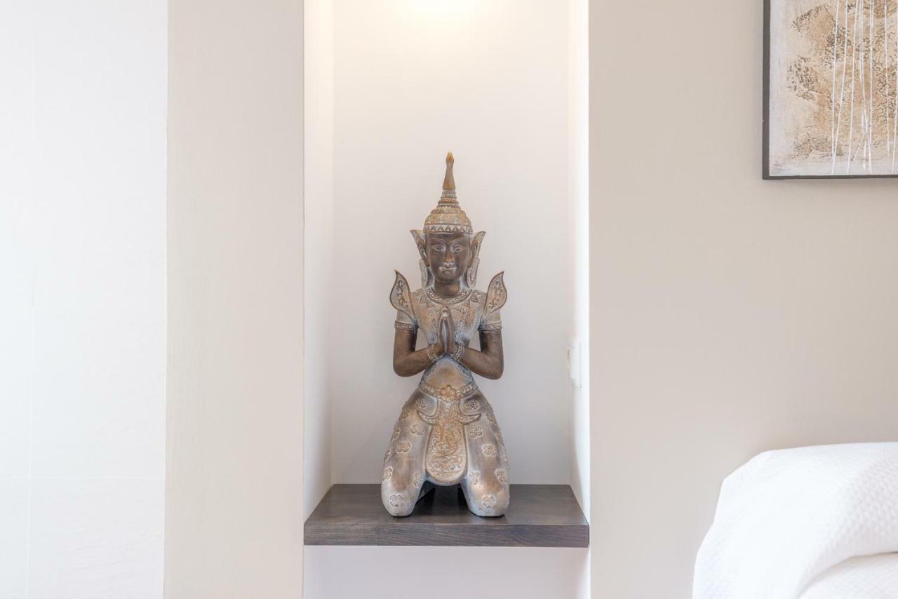 Stunning Spacious City Apartment With Free Parking Malaga Ngoại thất bức ảnh