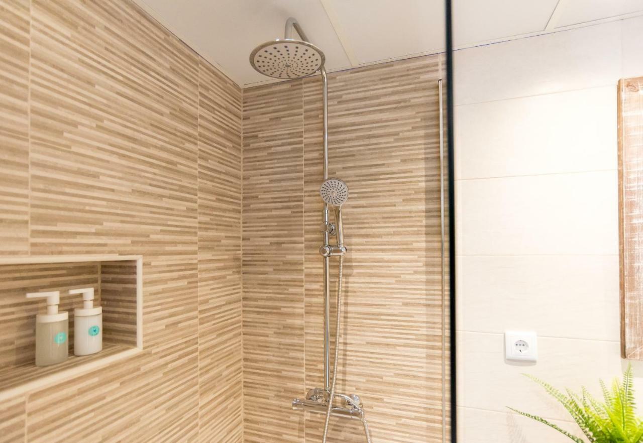 Stunning Spacious City Apartment With Free Parking Malaga Ngoại thất bức ảnh