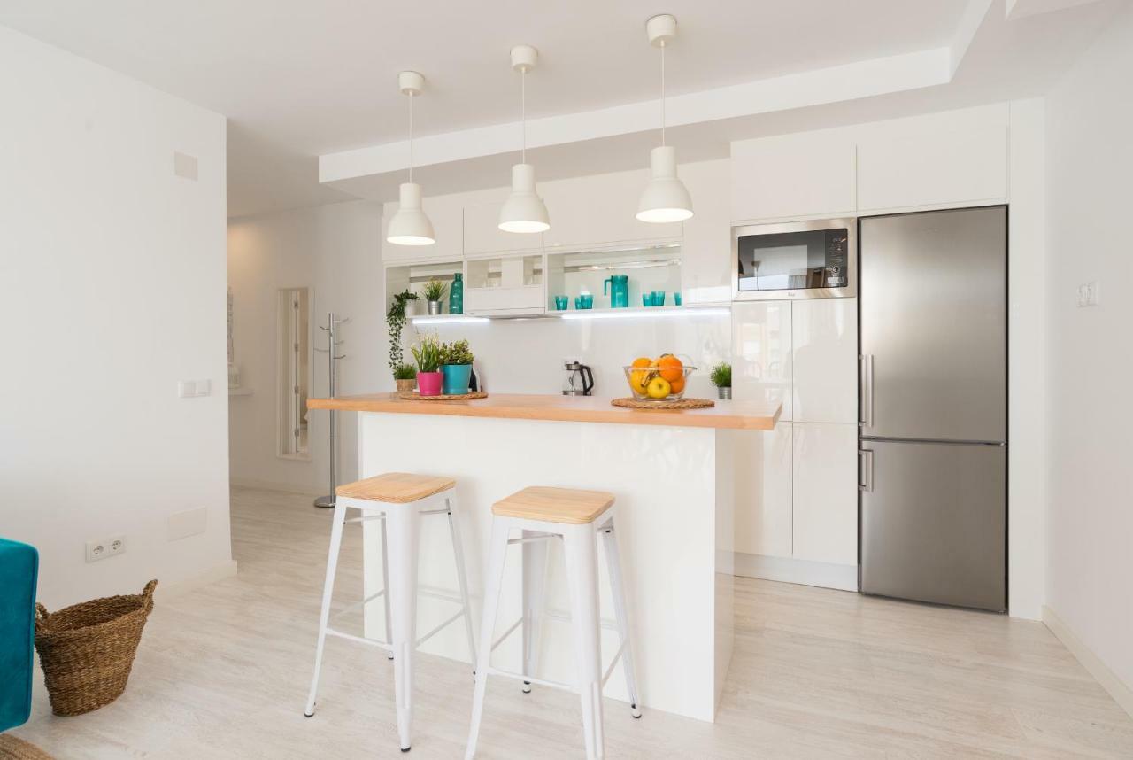 Stunning Spacious City Apartment With Free Parking Malaga Ngoại thất bức ảnh