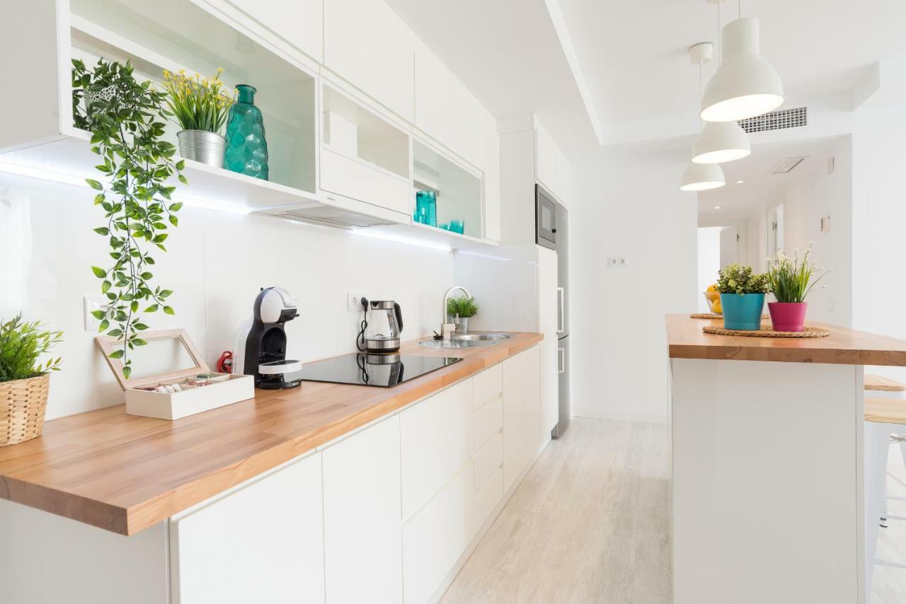 Stunning Spacious City Apartment With Free Parking Malaga Ngoại thất bức ảnh